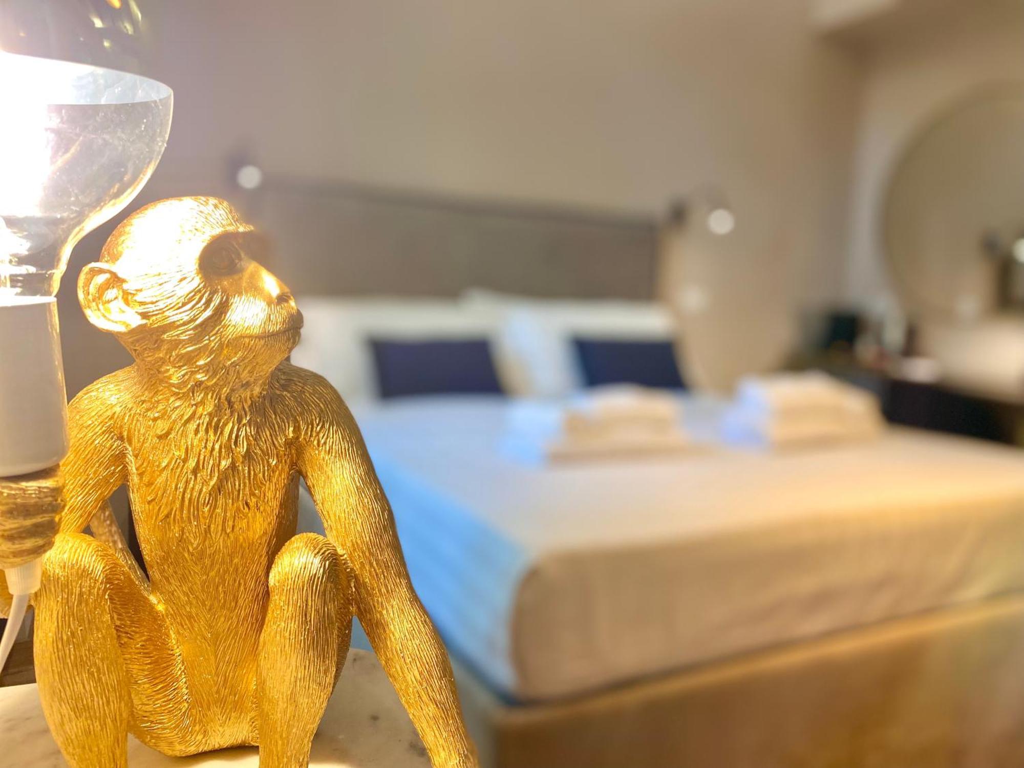 Queen Of Rome Luxury Rooms Екстер'єр фото
