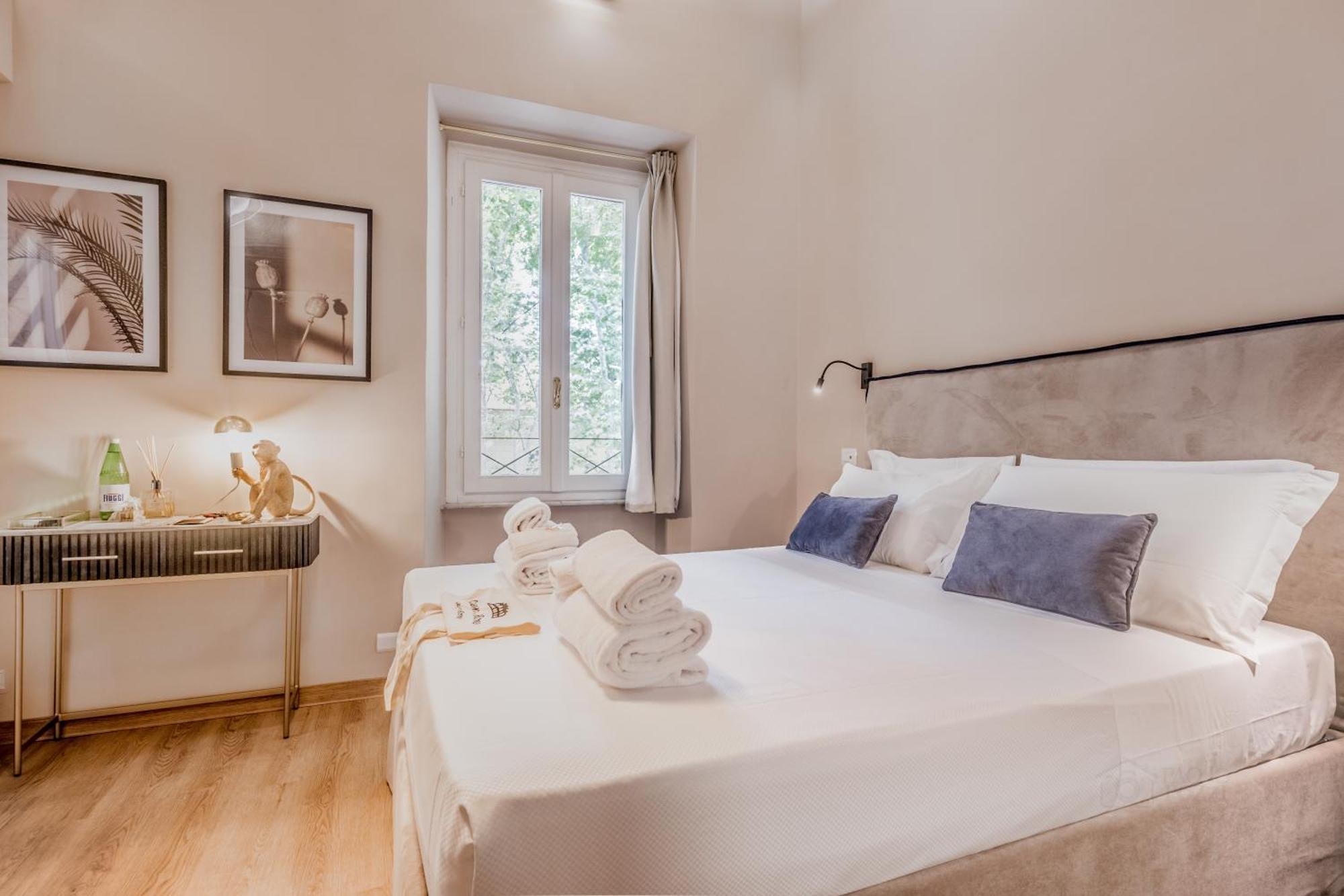 Queen Of Rome Luxury Rooms Екстер'єр фото