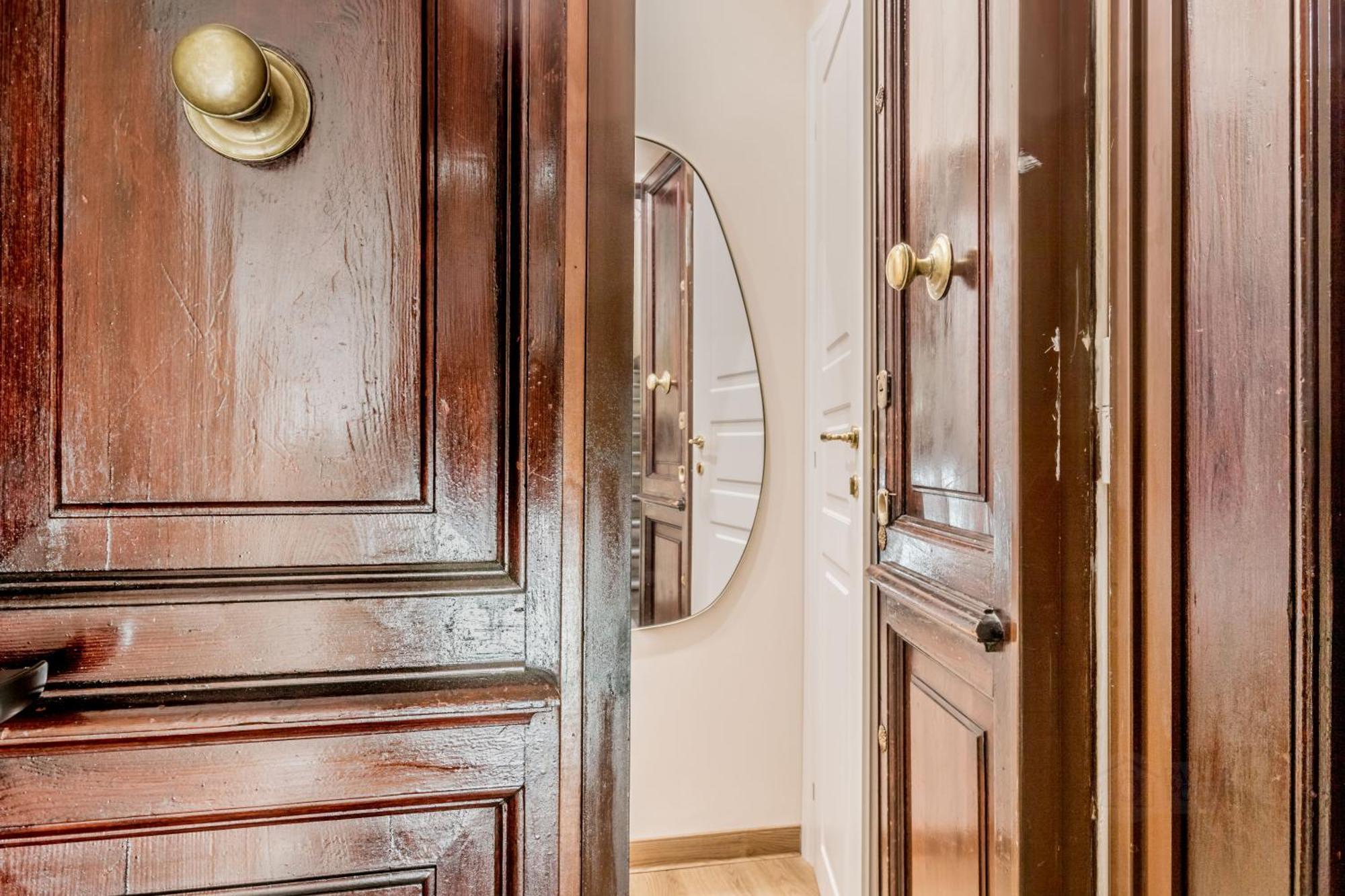 Queen Of Rome Luxury Rooms Екстер'єр фото