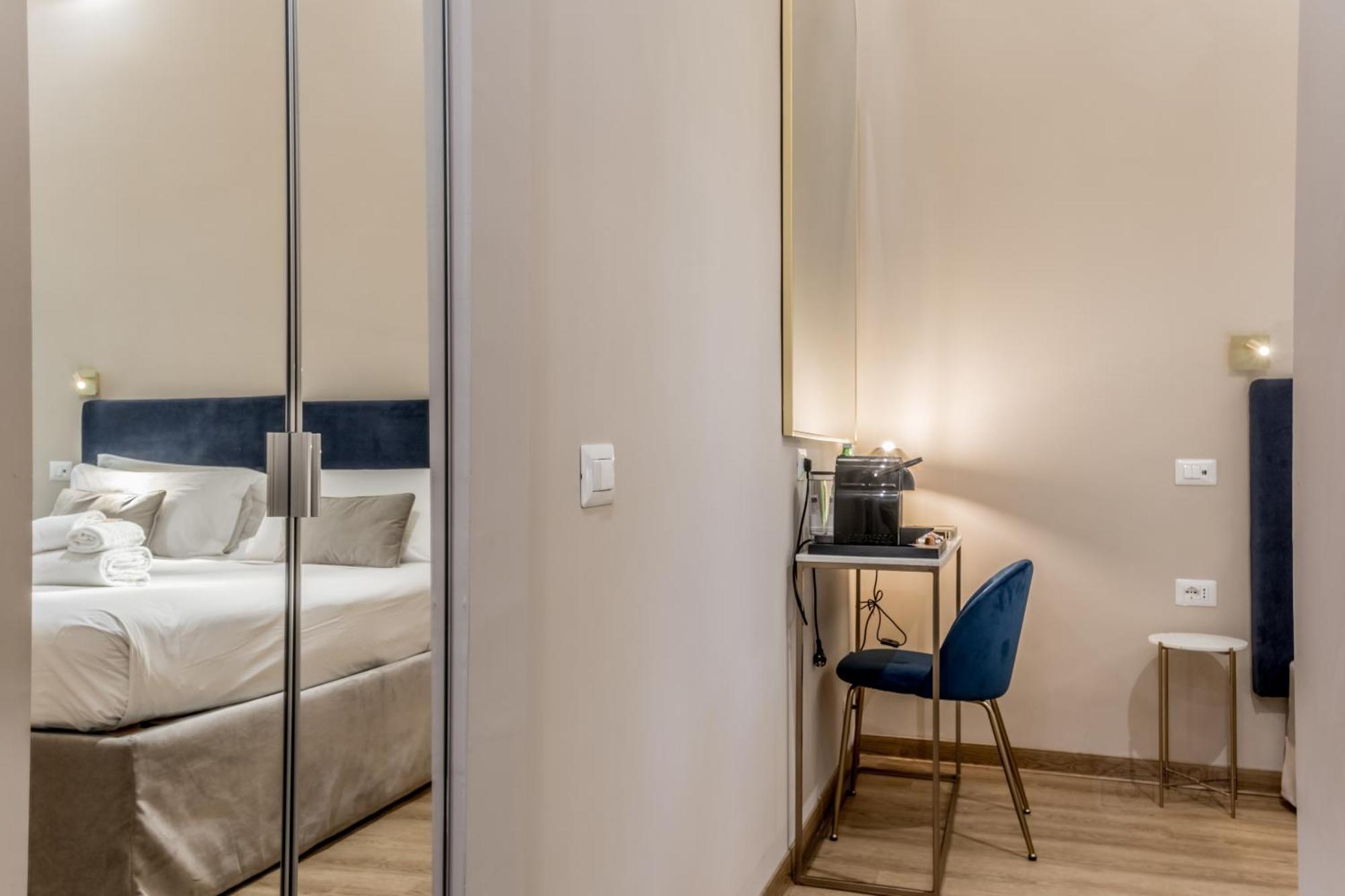 Queen Of Rome Luxury Rooms Екстер'єр фото